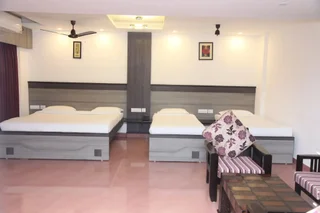 Салем: Hotel Karpagam International