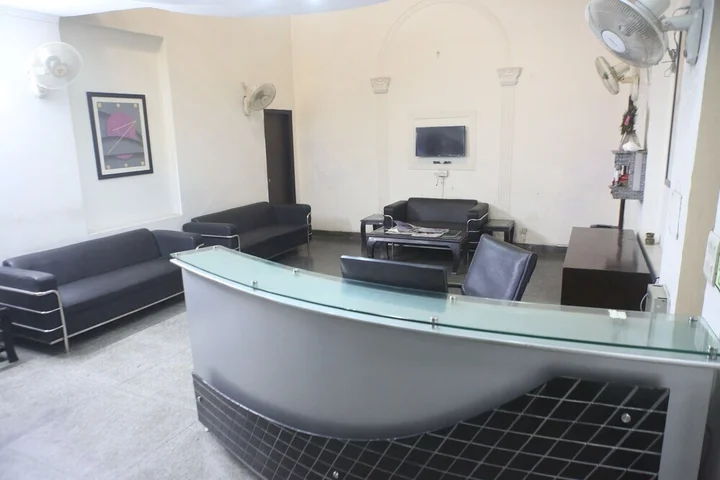 Нойда: Mint Marbella Suites