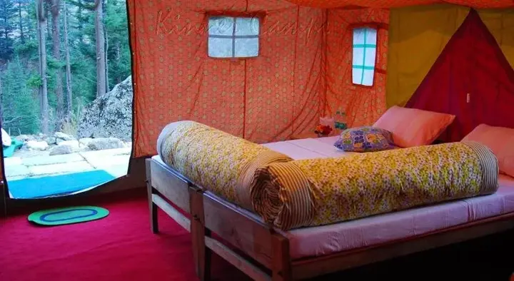 Серингче: Kinner Camps