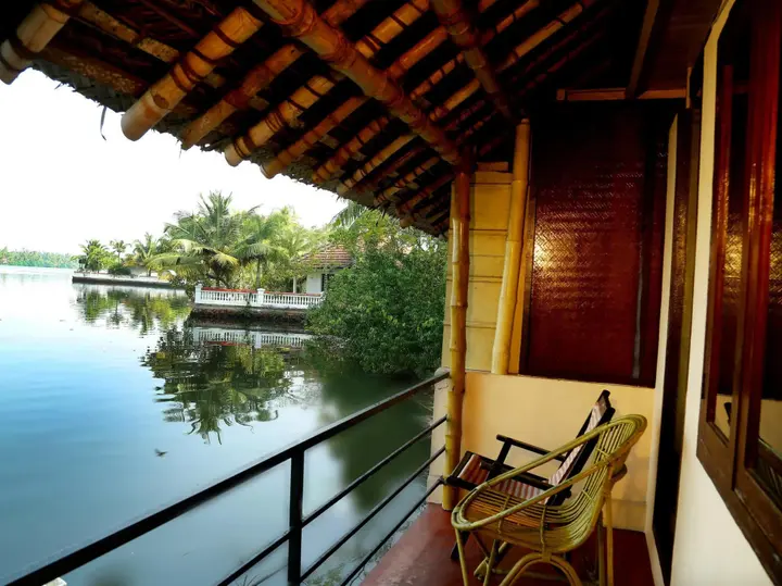 Коччи: Kadalkkara Lake Resort