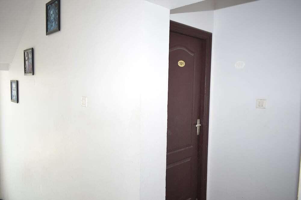 Калапет: R.M Guest House