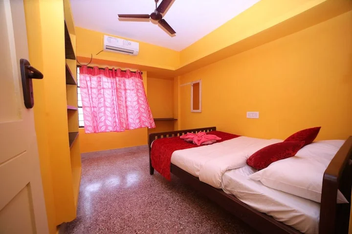 Калапет: R.M Guest House