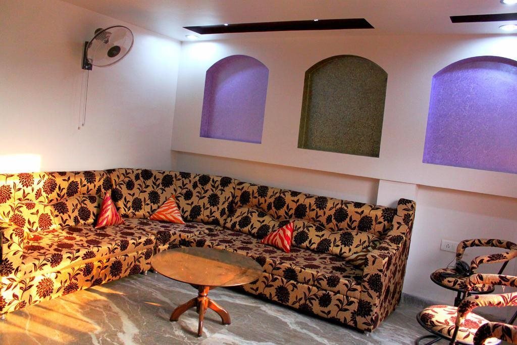 Бхопал: OYO 16216 Aanchal Residency