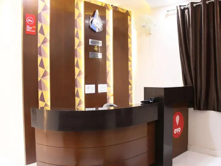 Агра: Hotel Gayatri Residency