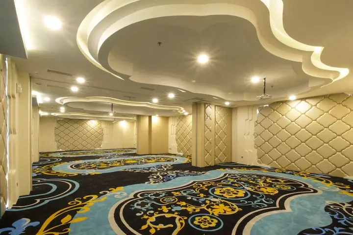 Агра: Hotel Gayatri Residency