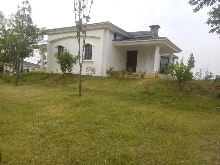 Дела: Vanvasa Resort