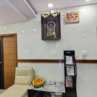 Хосур: Hotel Sri Vaari Residency