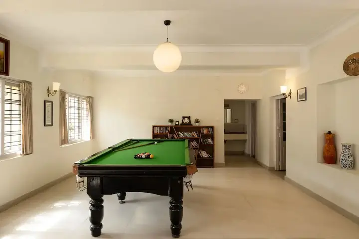 Ути: Colonel's Inn