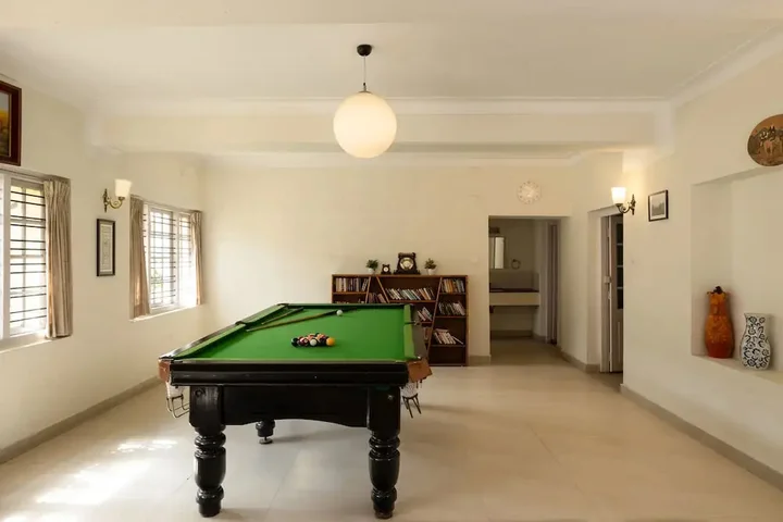 Ути: Colonel's Inn
