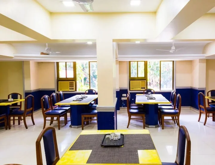Мумбаи: Fabhotel Ashoka Apartments Marol