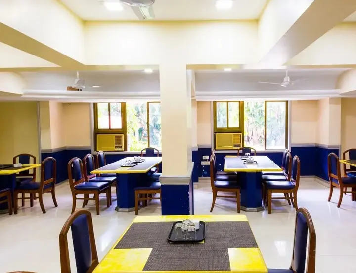 Мумбаи: Fabhotel Ashoka Apartments Marol
