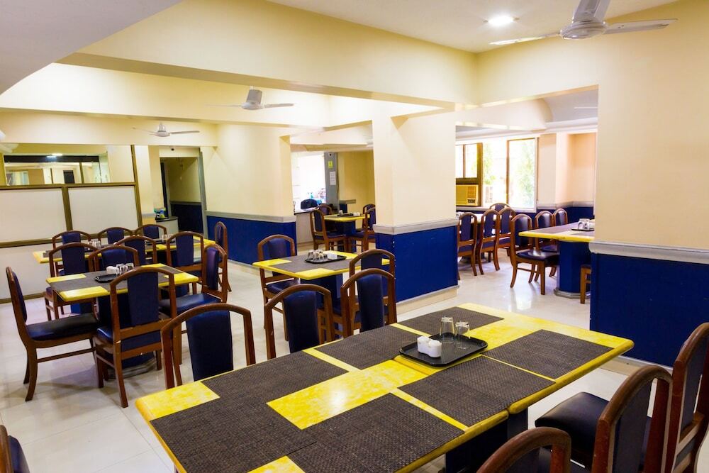 Мумбаи: Fabhotel Ashoka Apartments Marol