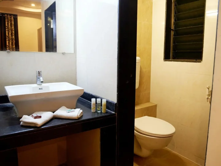 Ширди: Hotel Shri Pushpanjali Shirdi