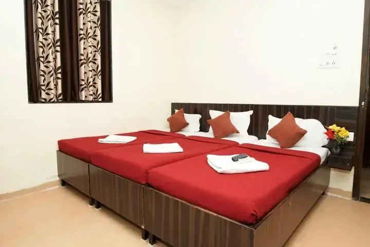 Ширди: Hotel Shri Pushpanjali Shirdi