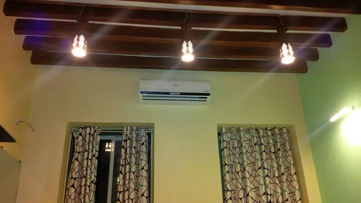 Мумбаи: Hotel Blue Bird Colaba