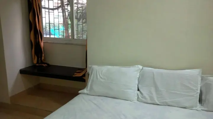 Мумбаи: Hotel Blue Bird Colaba