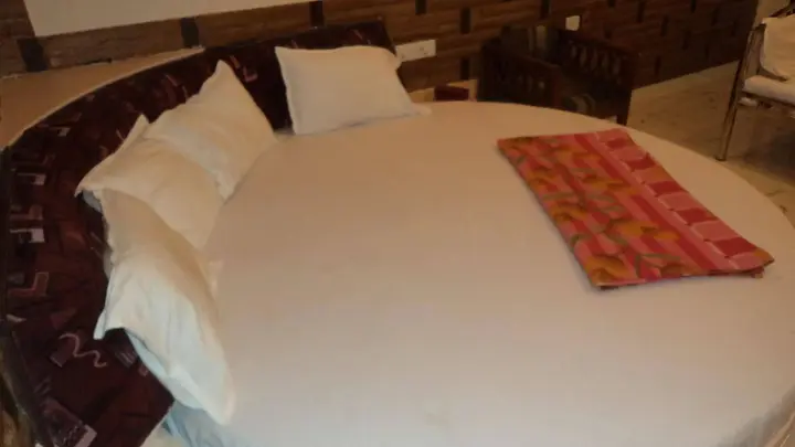 Мумбаи: Hotel Blue Bird Colaba