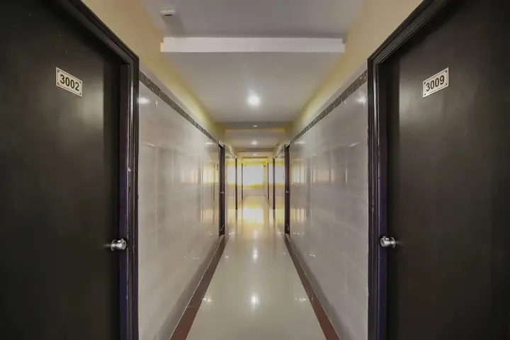 Шамшабад: Nine Star Hotel