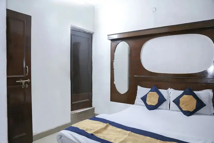 Нью-Дели: Hotel Konark