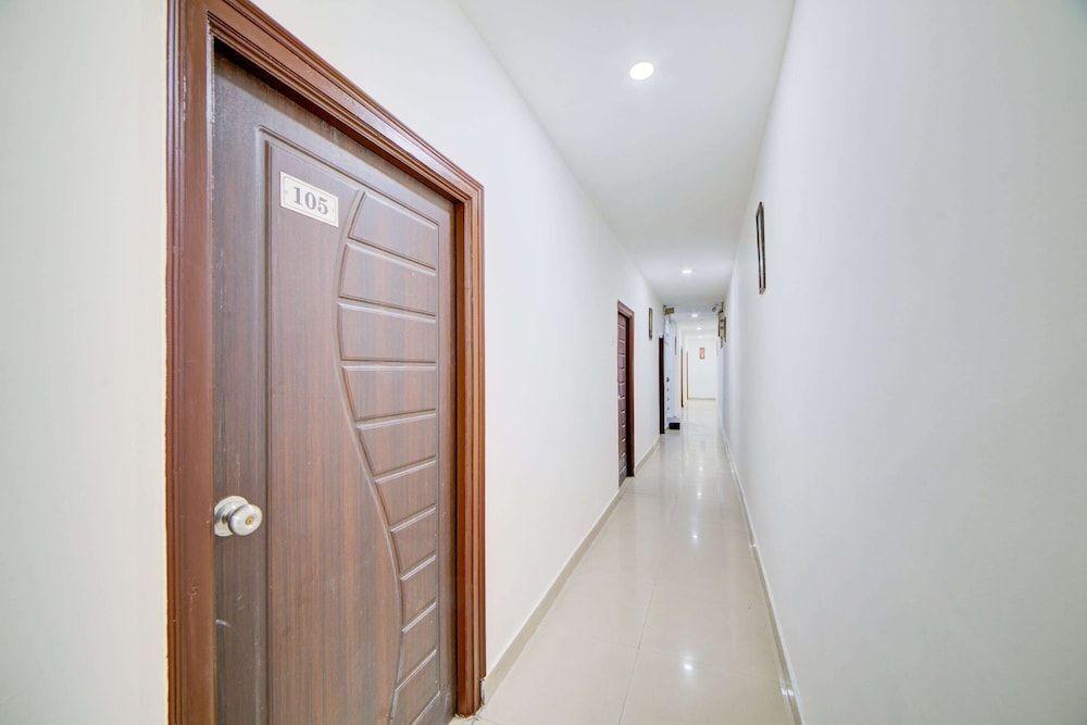 Хидерабад: OYO 4025 Hotel Meredian Orchid