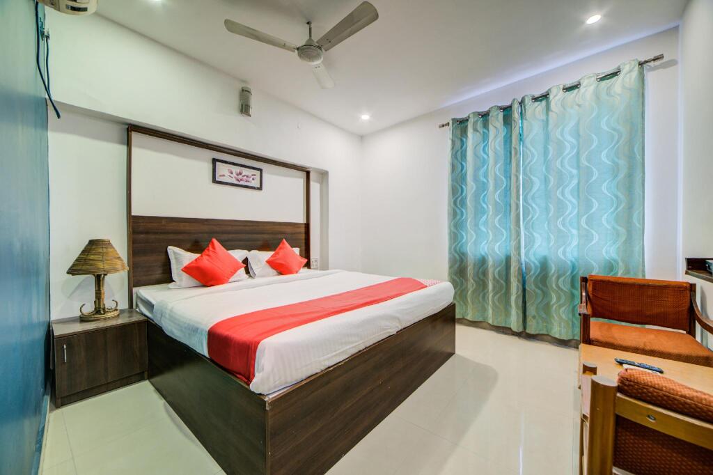 Хидерабад: OYO 4025 Hotel Meredian Orchid