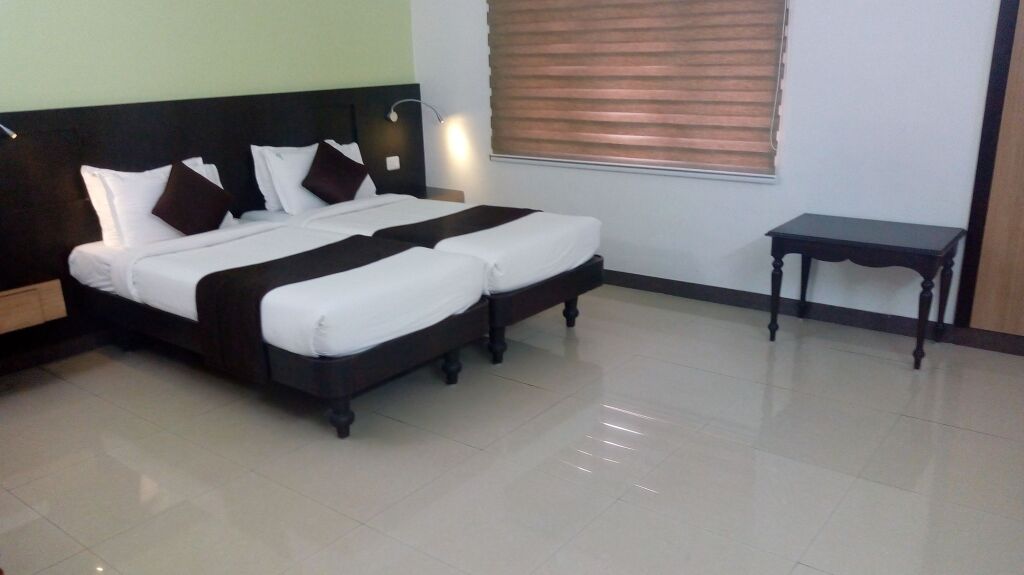 New Woodlands Hotel — фото 1