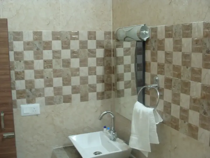 Дехрадун: Hotel Abhinandan grand