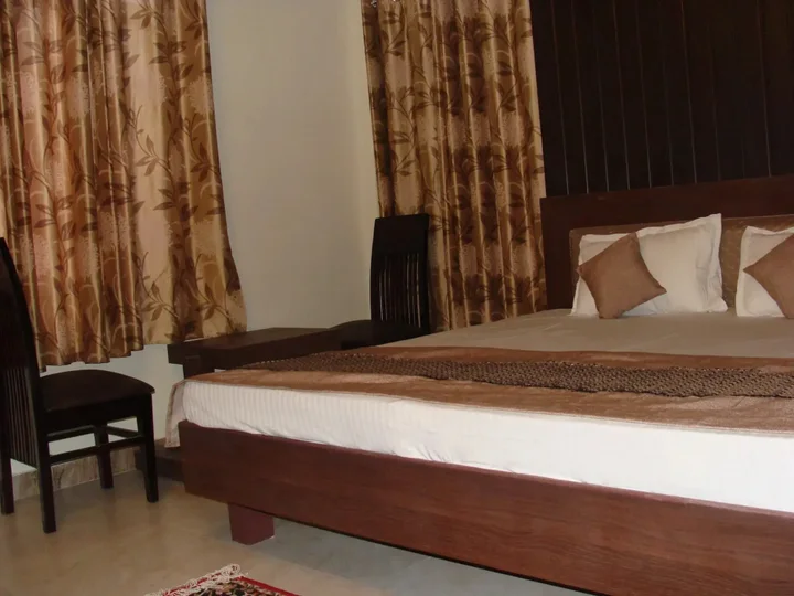 Дехрадун: Hotel Abhinandan grand