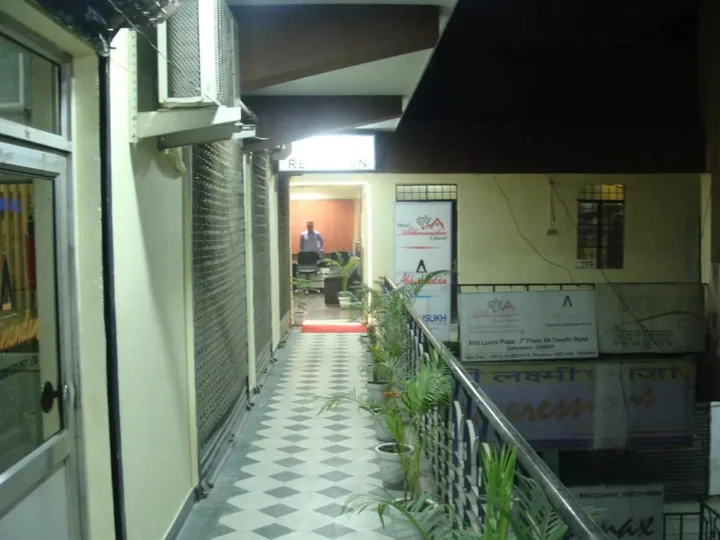 Дехрадун: Hotel Abhinandan grand