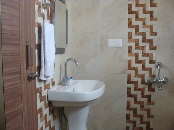 Дехрадун: Hotel Abhinandan grand
