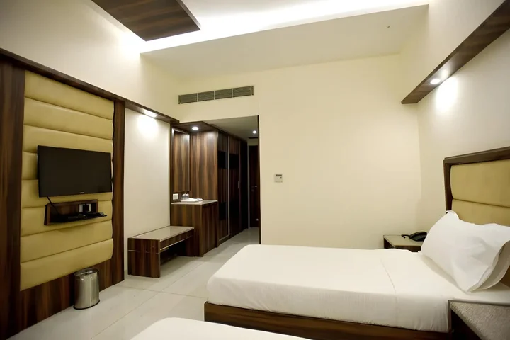 Ананд: Hotel Sach Regency