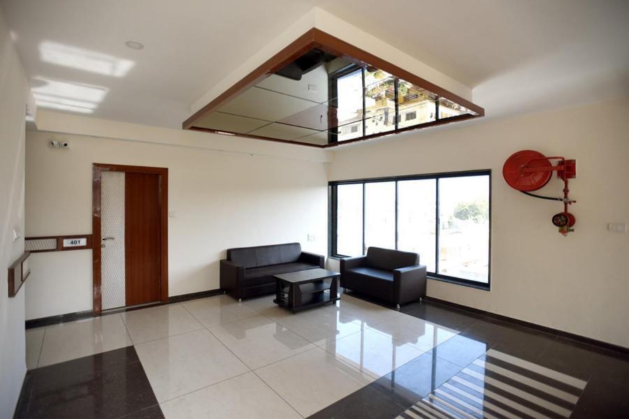 Ананд: Hotel Sach Regency
