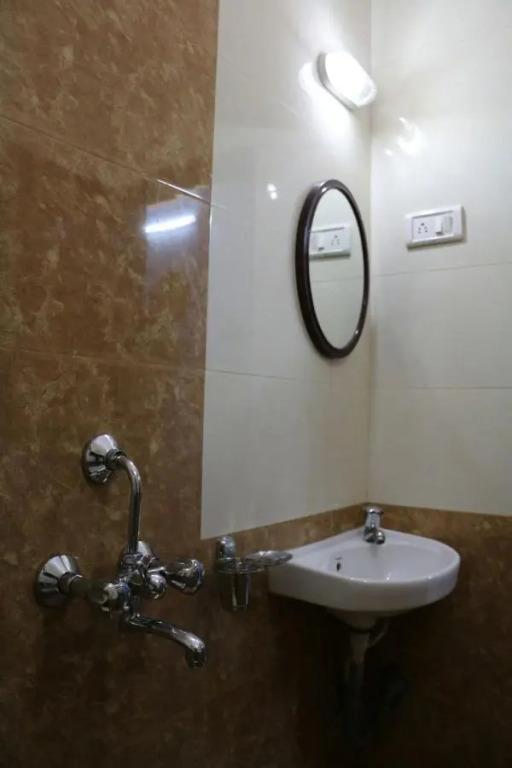 Ананд: Hotel Sach Regency