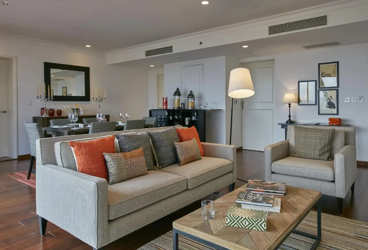 Бангалор: The Waverly Hotel & Residences