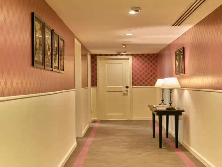 Бангалор: The Waverly Hotel & Residences