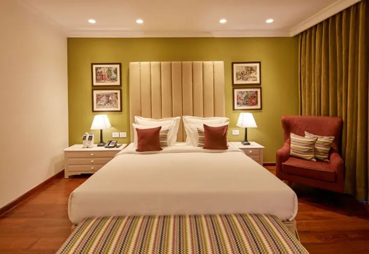 Бангалор: The Waverly Hotel & Residences