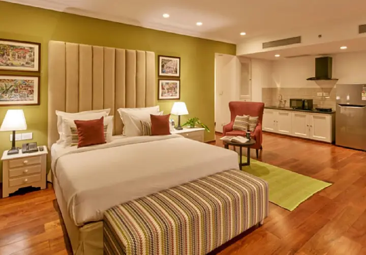 Бангалор: The Waverly Hotel & Residences