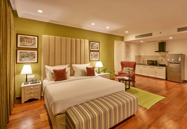 Бангалор: The Waverly Hotel & Residences