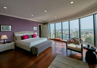 Бангалор: The Waverly Hotel & Residences