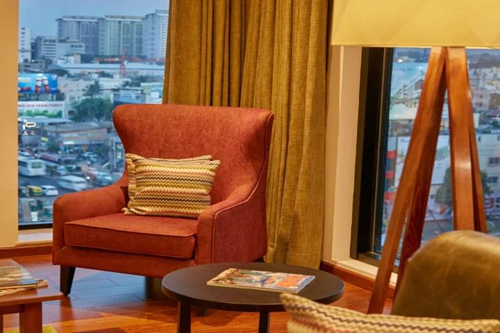 Бангалор: The Waverly Hotel & Residences