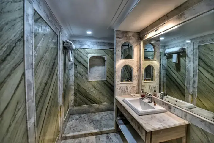 Джайпур: Nirbana Palace - A Heritage Hotel