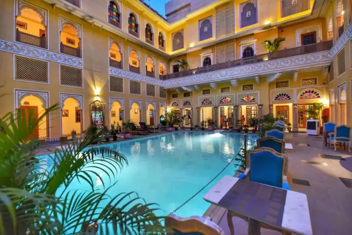 Джайпур: Nirbana Palace - A Heritage Hotel