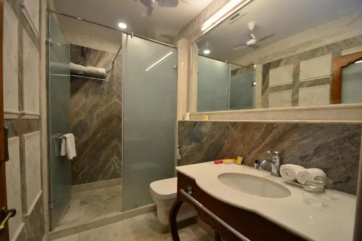 Джайпур: Nirbana Palace - A Heritage Hotel