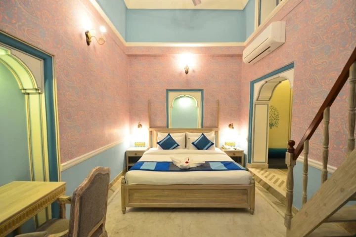 Джайпур: Nirbana Palace - A Heritage Hotel