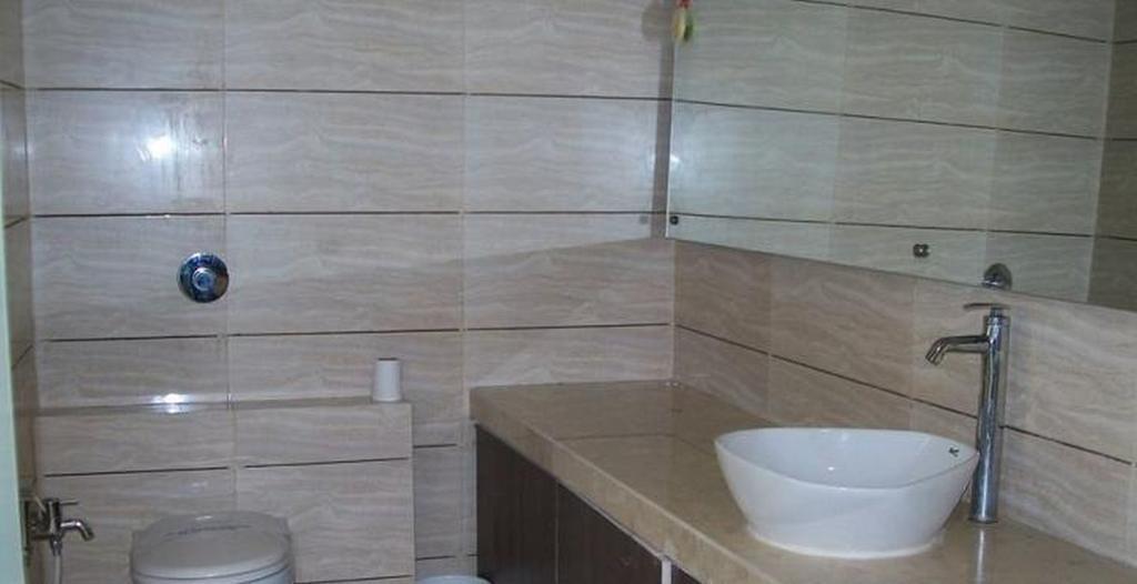 Вадодара: Hotel Palm View Residency