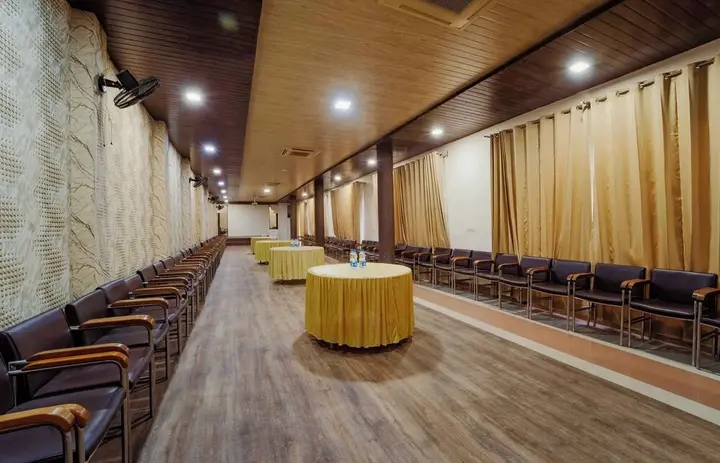 Аджмер: The Royal Paradise Resort and Salt Yard