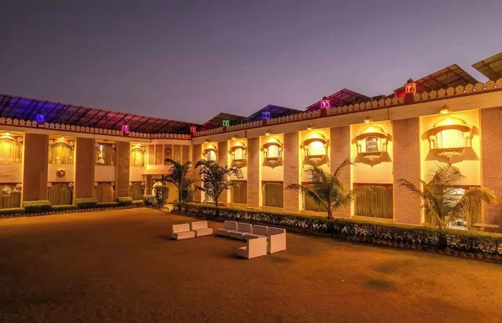 Аджмер: The Royal Paradise Resort and Salt Yard