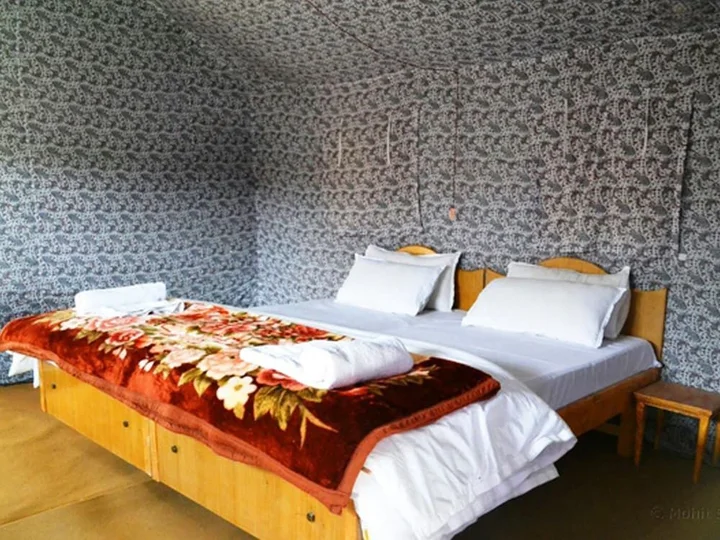 Хундер: Dowa Deluxe Camp