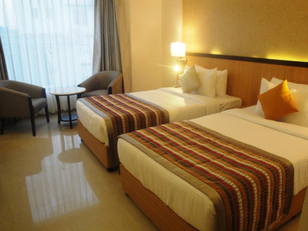 Пимпри-Чинчвад: The Fern Residency, MIDC - Pune