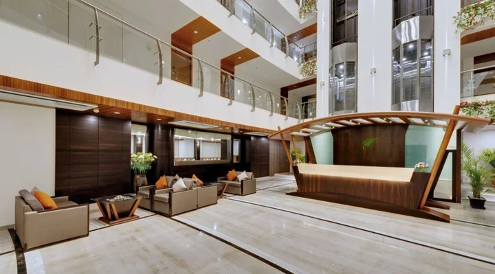 Пимпри-Чинчвад: The Fern Residency, MIDC - Pune